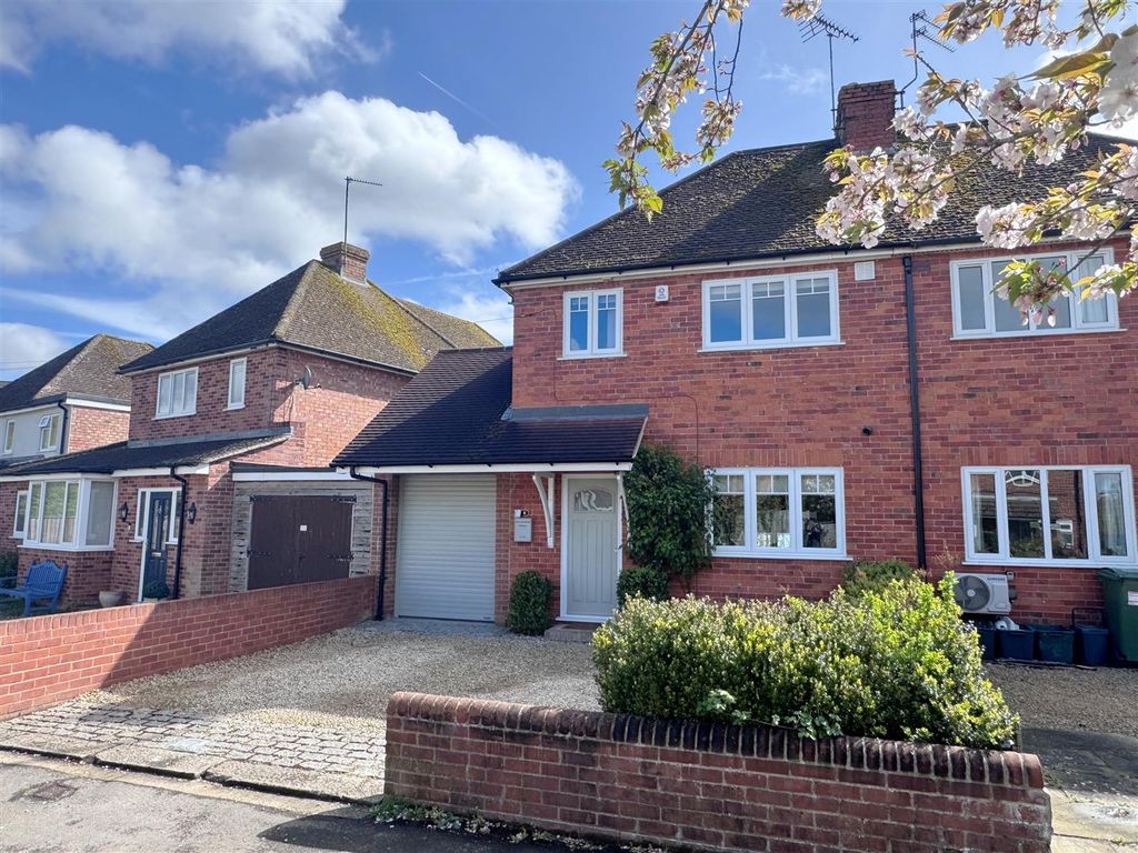 Property photo 1 of 30 1 Front.Jpg