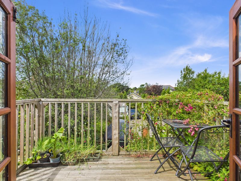 Property photo 1 of 12 Balcony