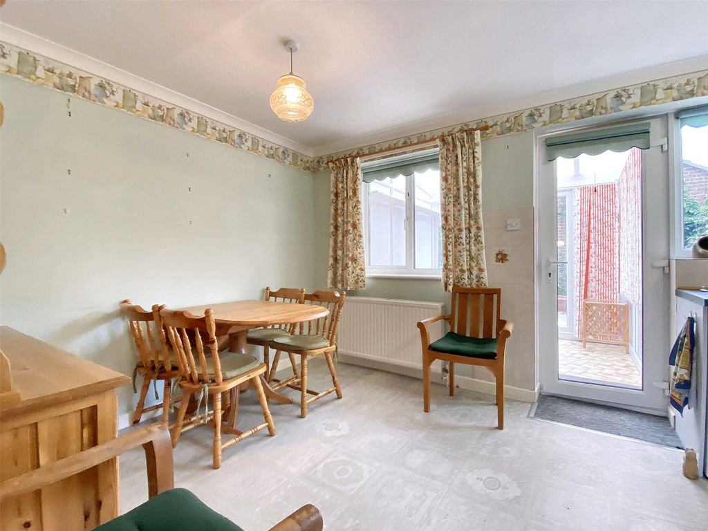 Property photo 3 of 17 Picture No. 12