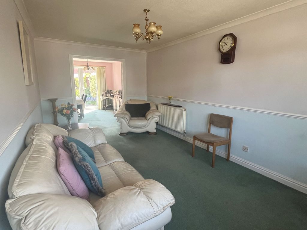 Property photo 3 of 16 Gallery