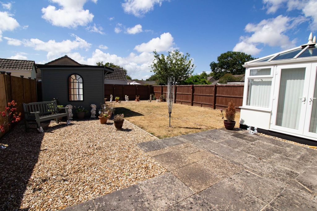 Property photo 2 of 16