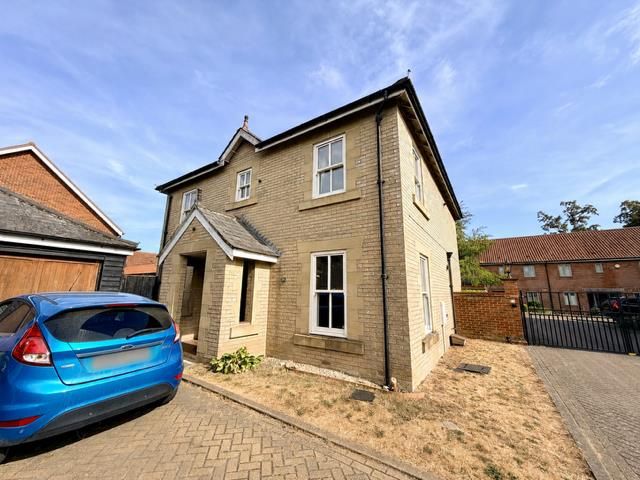 Property photo 1 of 11 Front