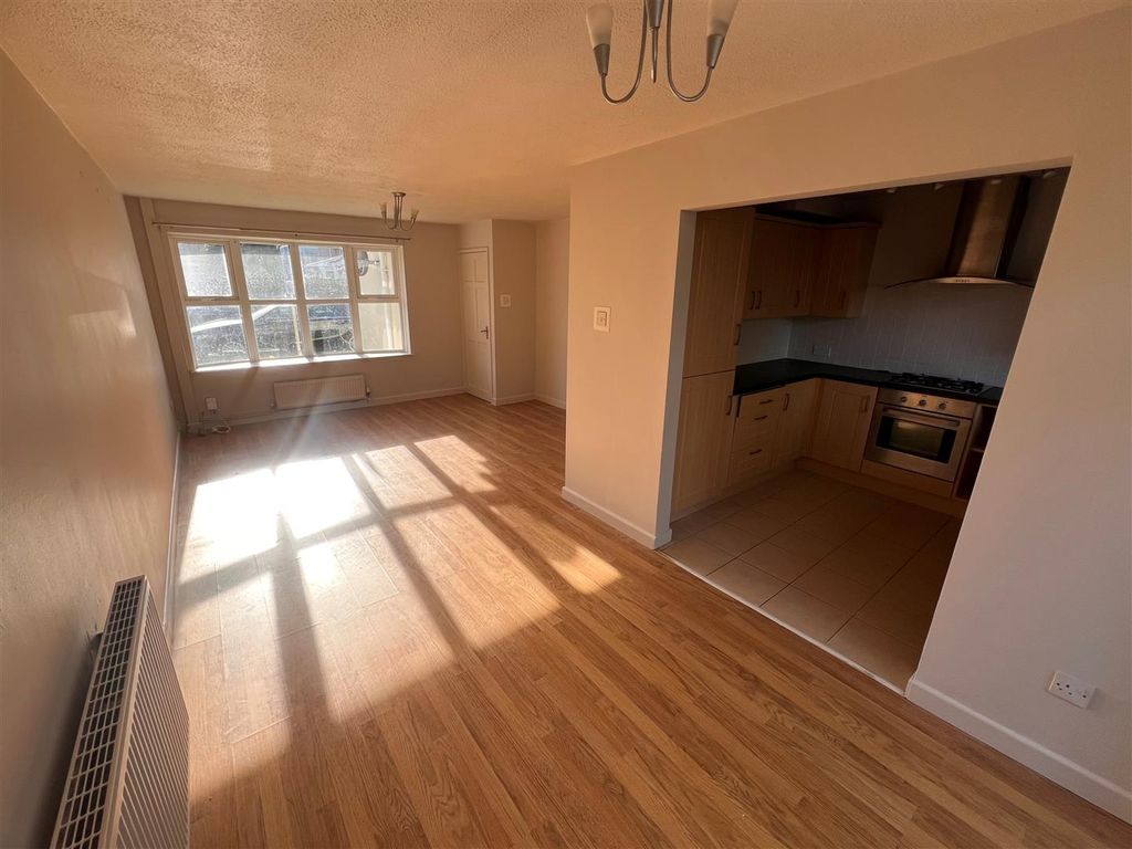 Property photo 2 of 10 Lounge / Diner