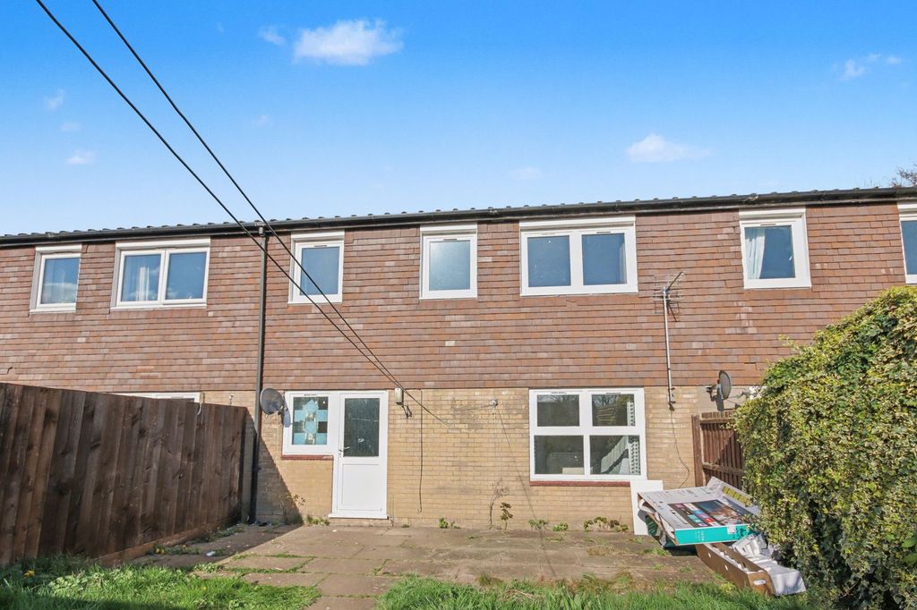 Property photo 2 of 20