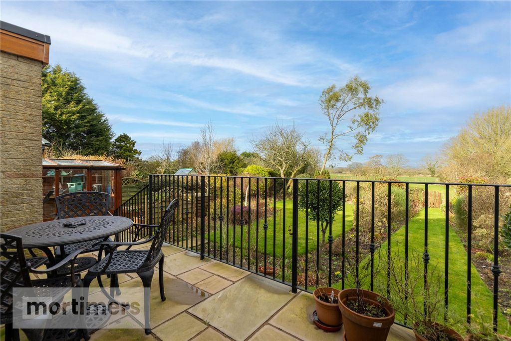 Property photo 2 of 29 Rear Garden