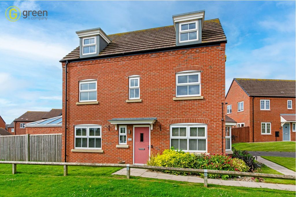 Property photo 2 of 53