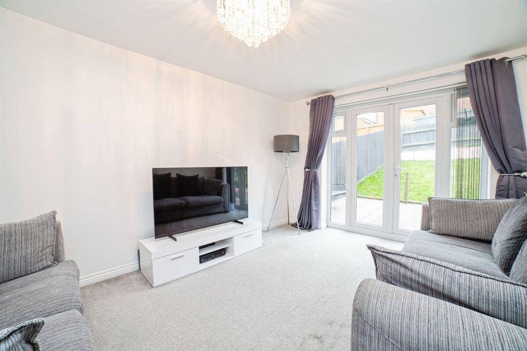 Property photo 3 of 18