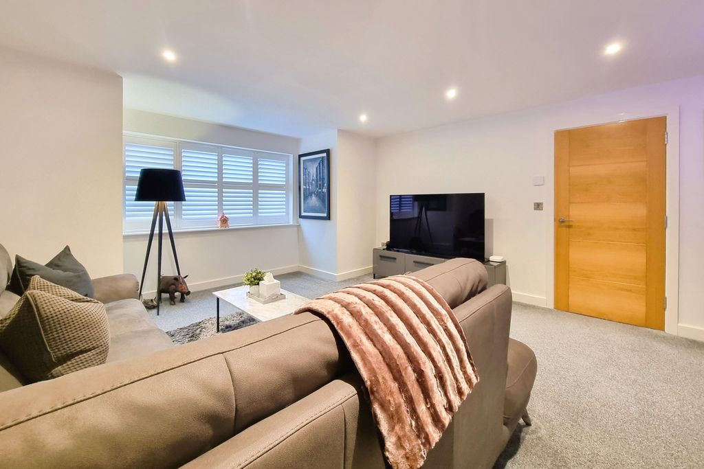 Property photo 2 of 26 20260203_140507