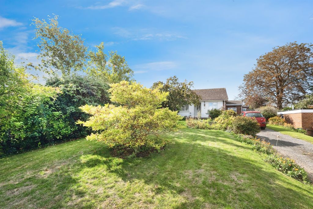 Property photo 1 of 17