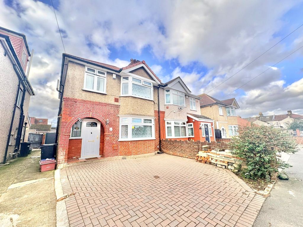 Property photo 1 of 16 Exterior