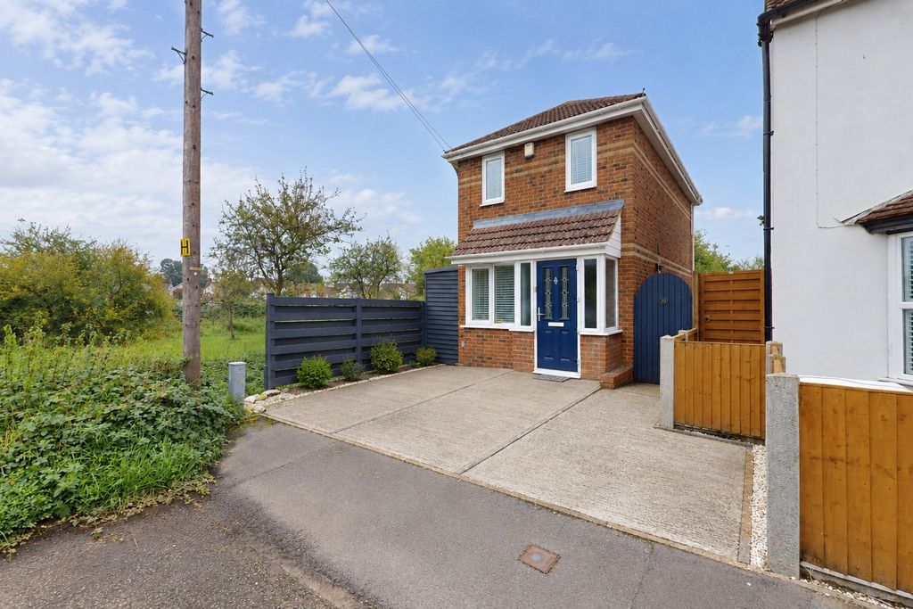 Property photo 1 of 11
