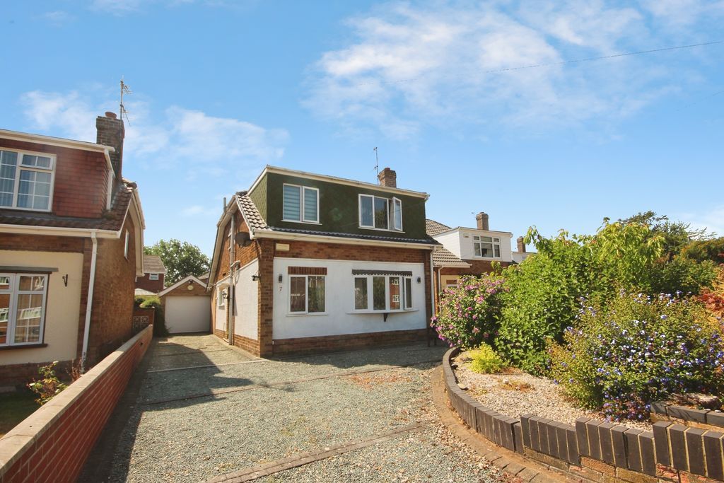 Property photo 1 of 15 Front