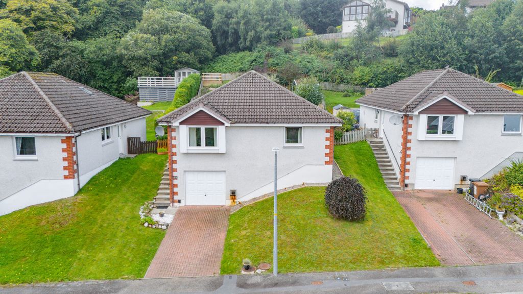 Property photo 1 of 44