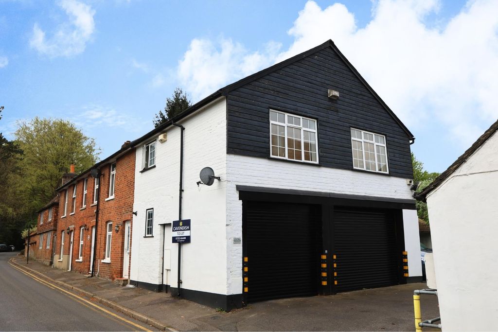 Property photo 1 of 8 Front