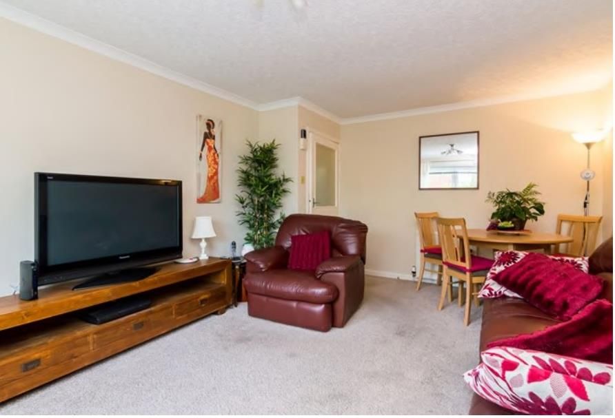 Property photo 2 of 12