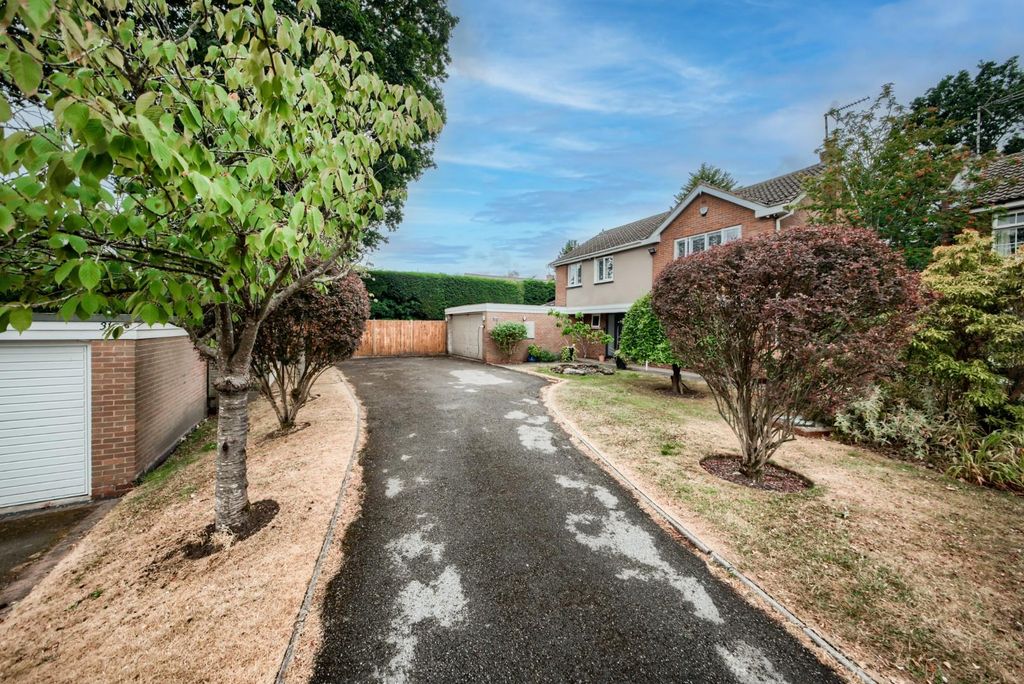 Property photo 1 of 34 Xh2A5588-Hdr(3)-Edit.Jpg
