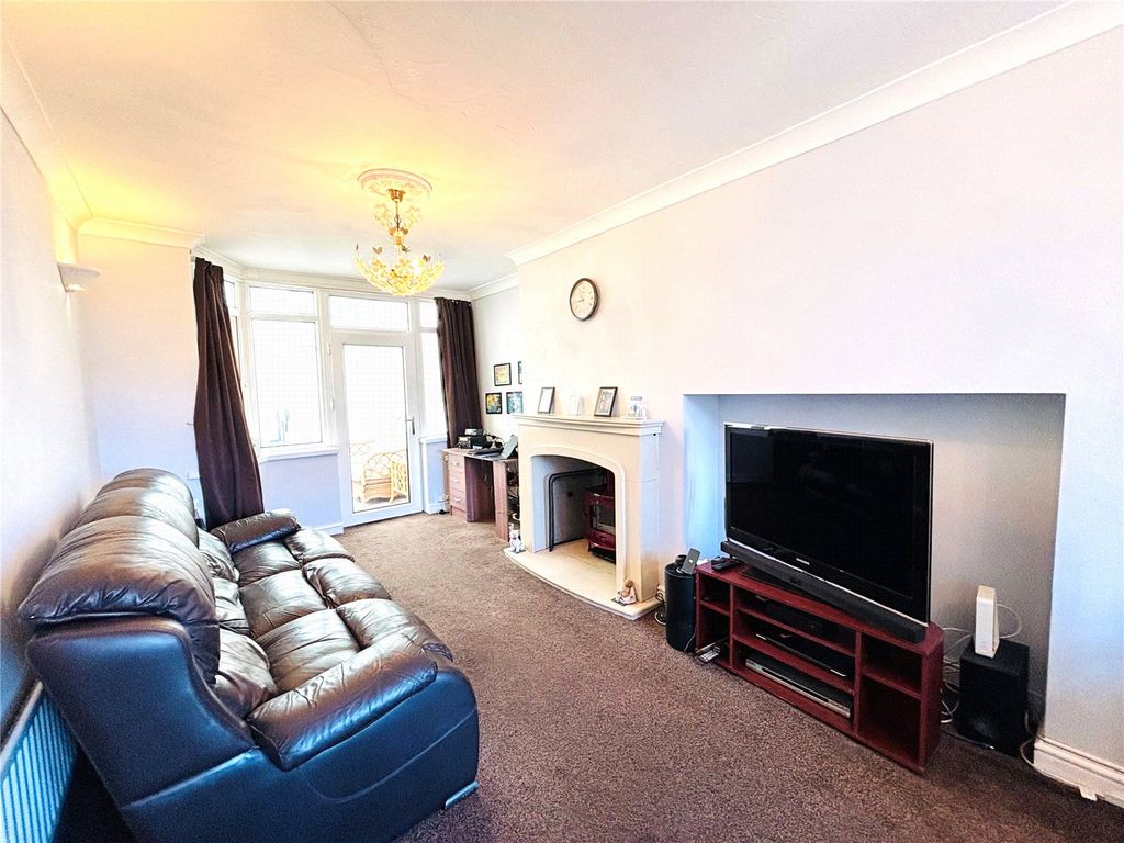Property photo 2 of 13 Picture No. 02