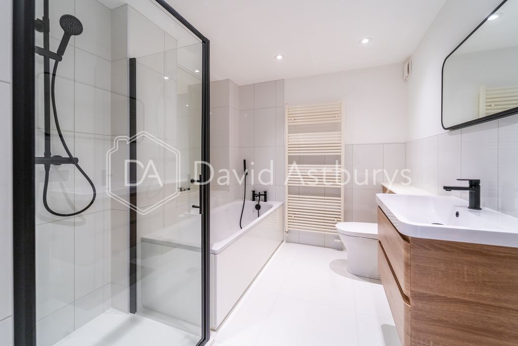 Property photo 2 of 12 Ndb08850