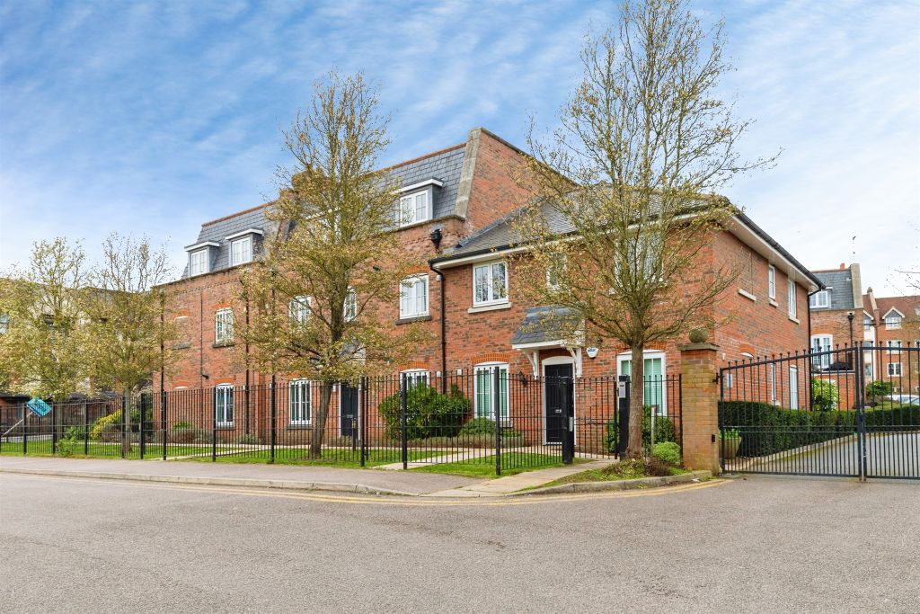 Property photo 1 of 10