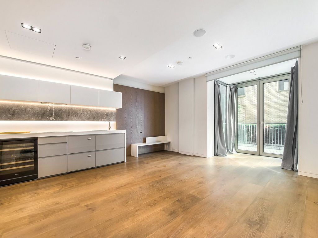 Property photo 1 of 17 Pearson Square