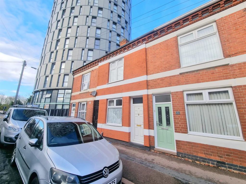 Property photo 1 of 9 Front