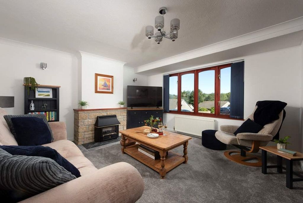 Property photo 3 of 18 Picture No. 12