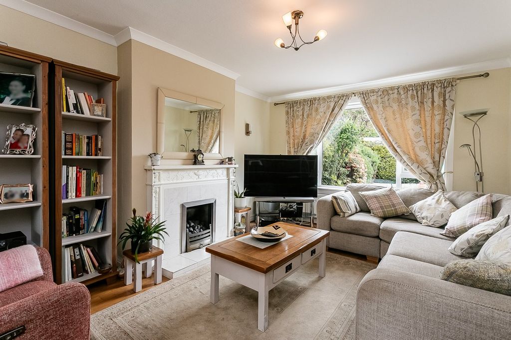Property photo 2 of 38