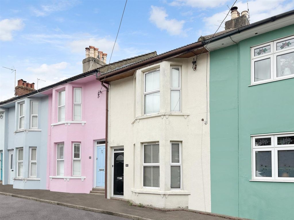 Property photo 1 of 19 Front-1Dp.Jpg