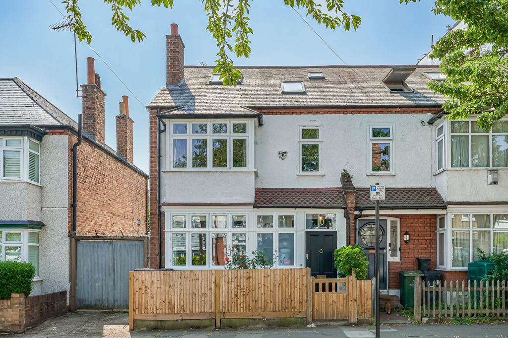 Property photo 1 of 17 Picture No. 01