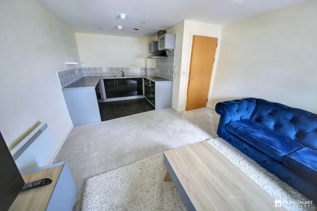 Property photo 3 of 14 Lounge/ Kitchen