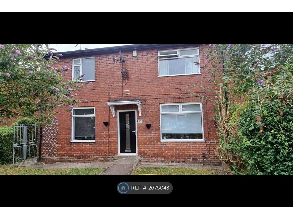 Property photo 2 of 35