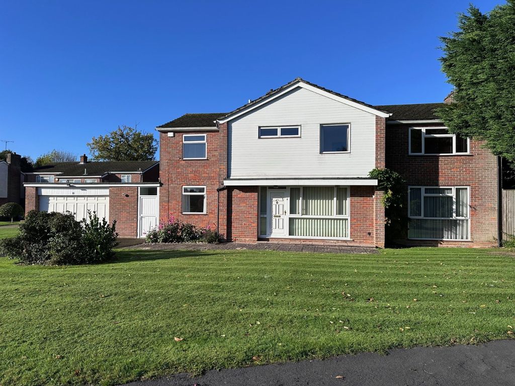 Property photo 1 of 12 Front