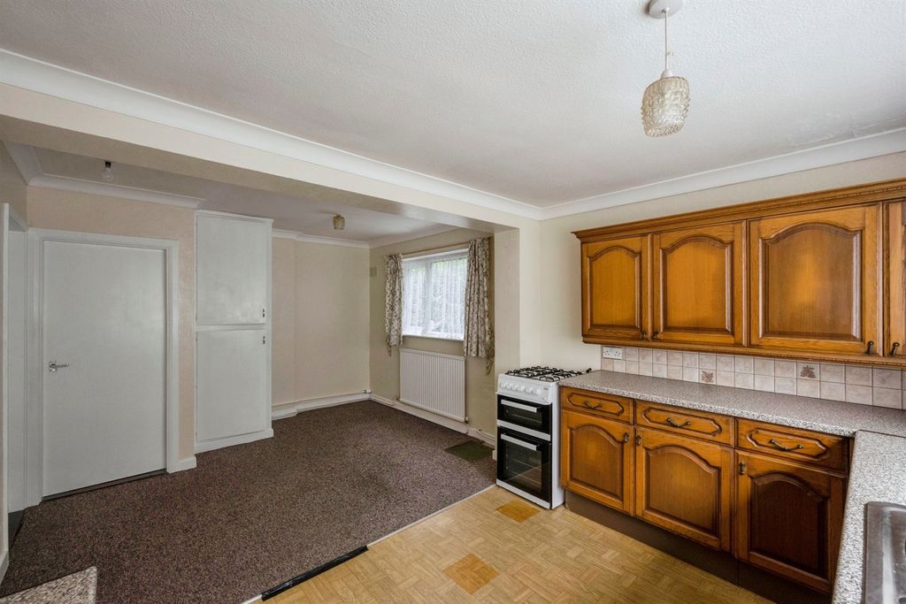 Property photo 3 of 17