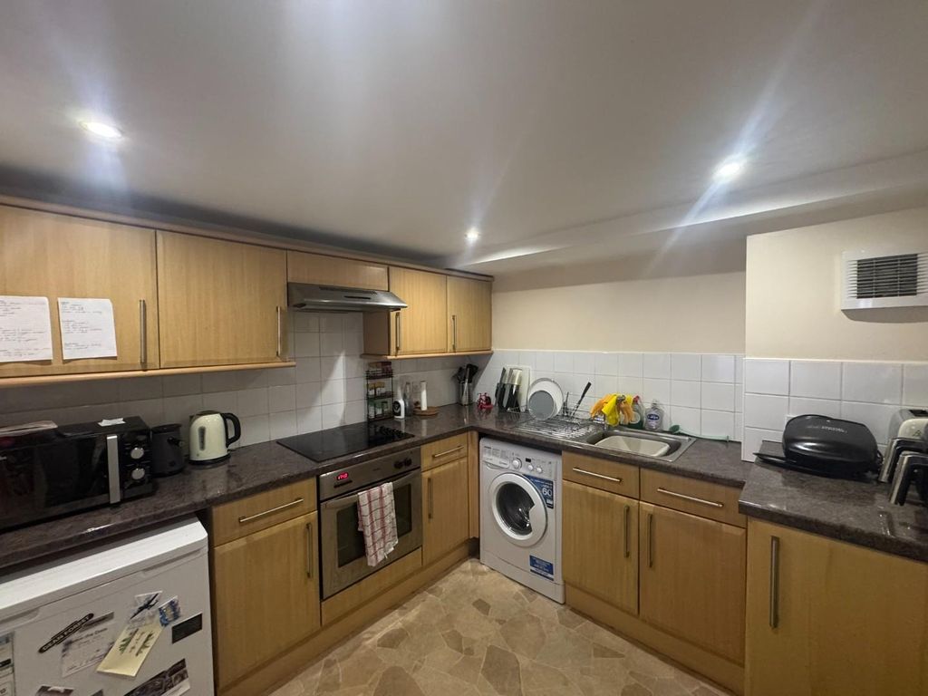 Property photo 3 of 6 Img_2274.Jpeg