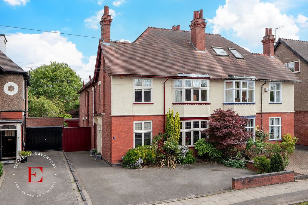 Property photo 1 of 27