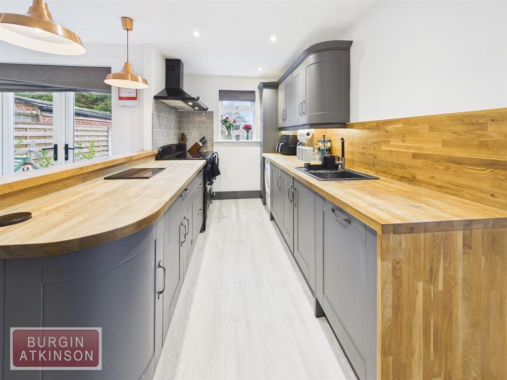 Property photo 2 of 32 Cam01619G0-Pr0187-Still022.Jpg