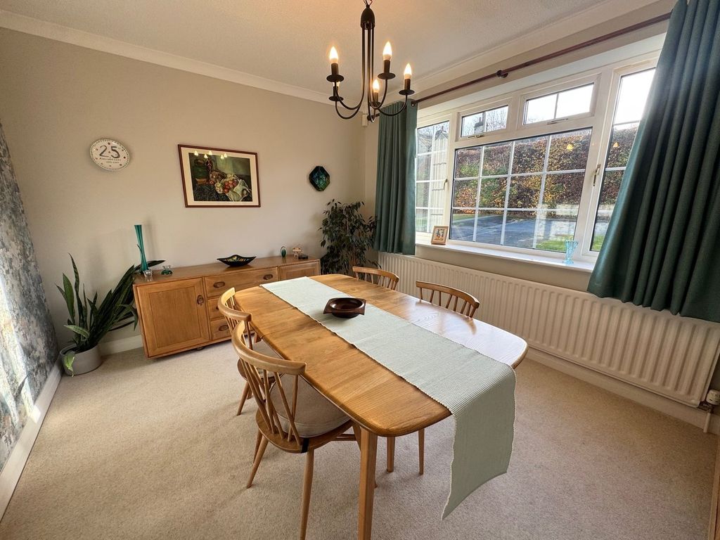 Property photo 3 of 26