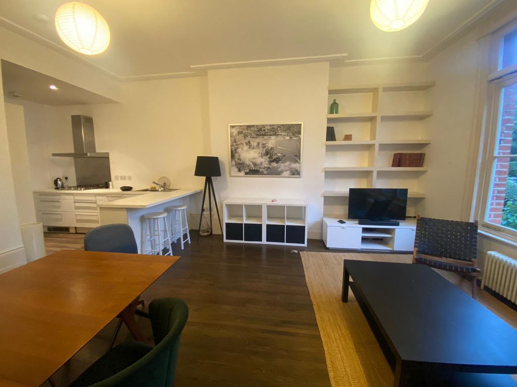 Property photo 1 of 2