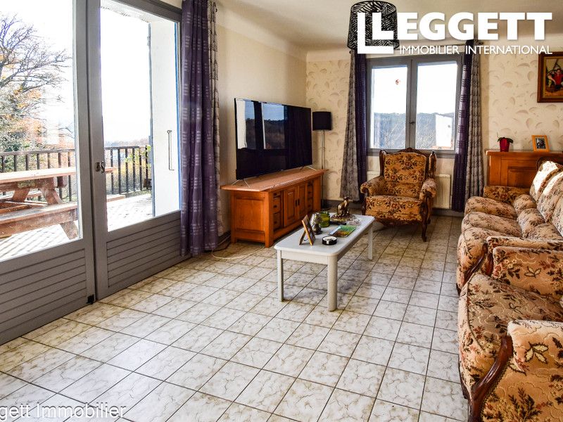 Property photo 3 of 10