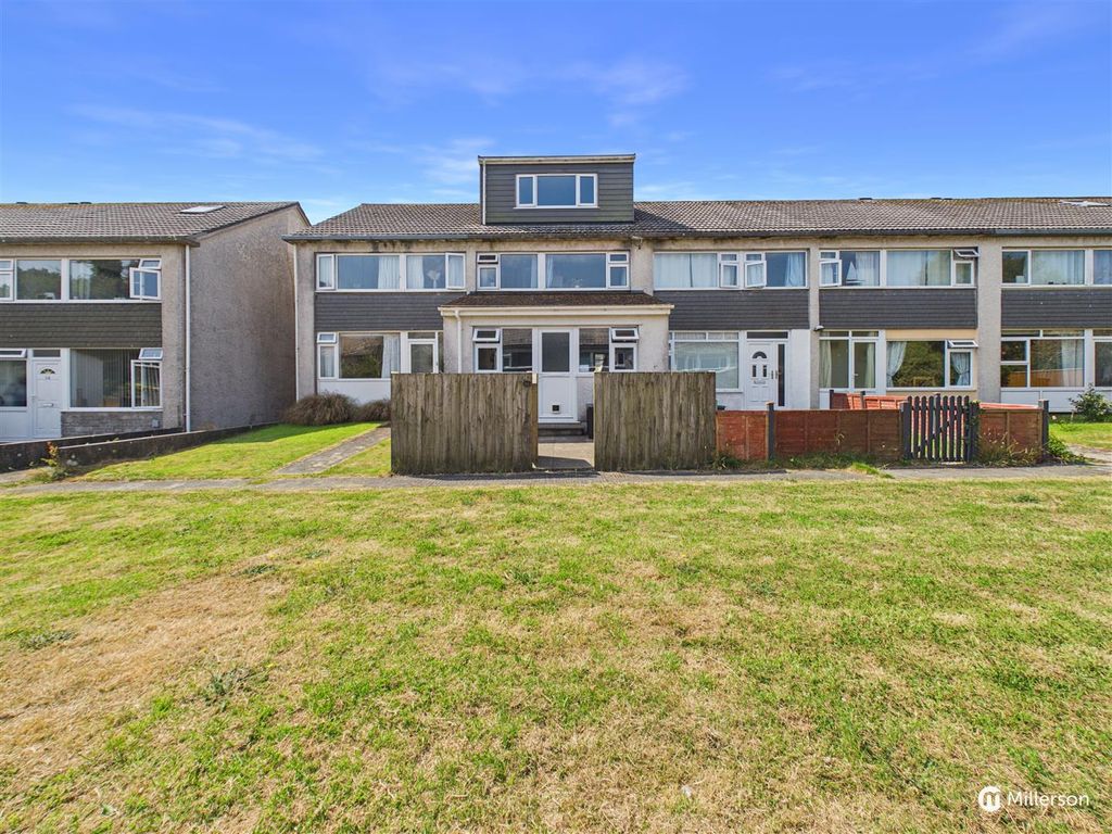 Property photo 1 of 31 Outside