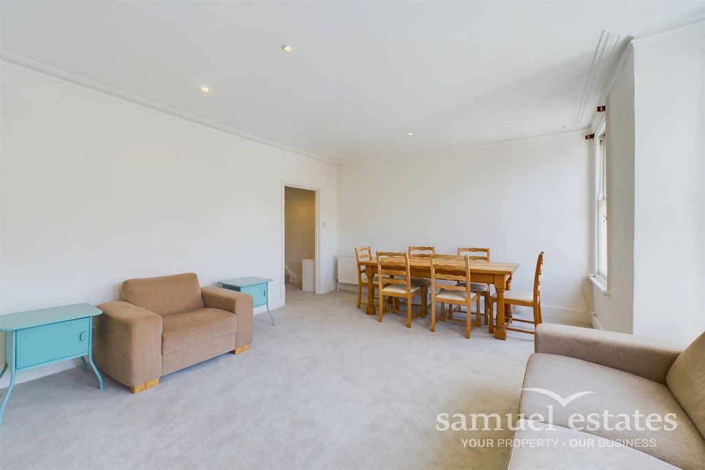 Property photo 3 of 14 Living Room
