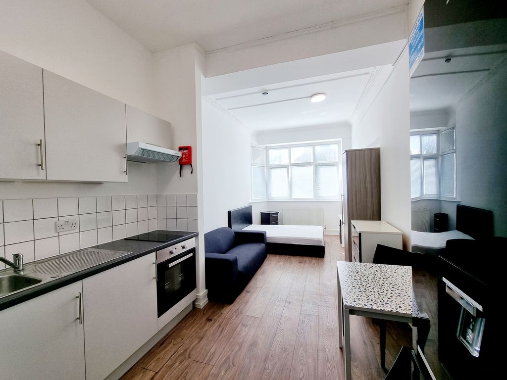 Property photo 1 of 3