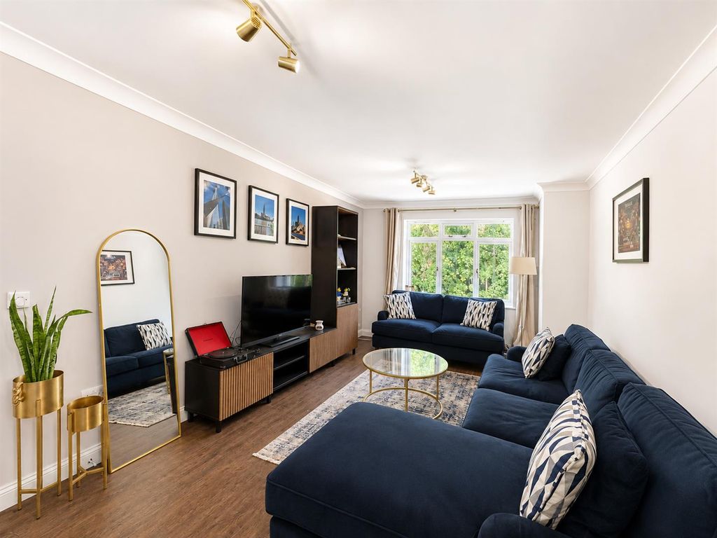 Property photo 2 of 8 Reception Room