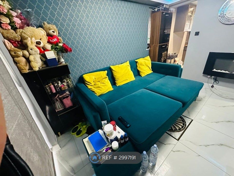 Property photo 3 of 11