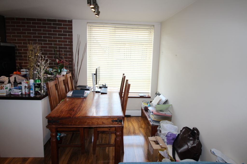 Property photo 3 of 8 Img_2693.Jpg