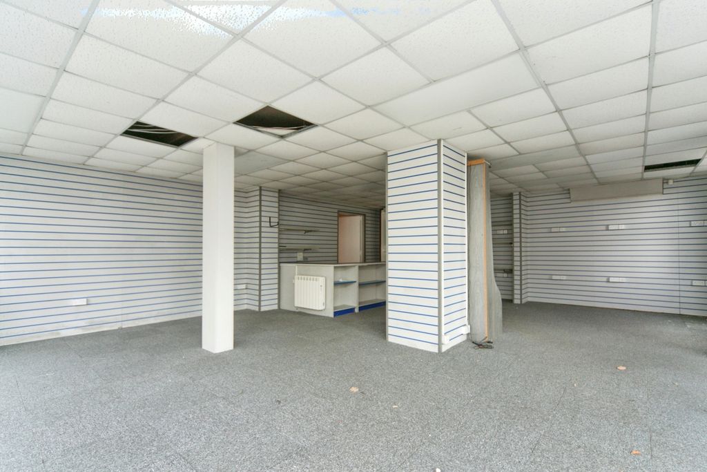 Property photo 3 of 17 Photography