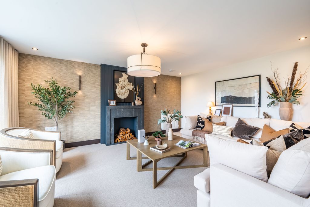 Property photo 3 of 21 Property Image 4