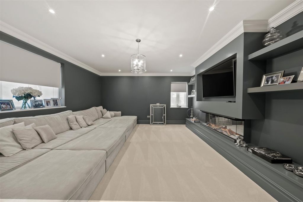 Property photo 2 of 53 Img_7354.Jpg