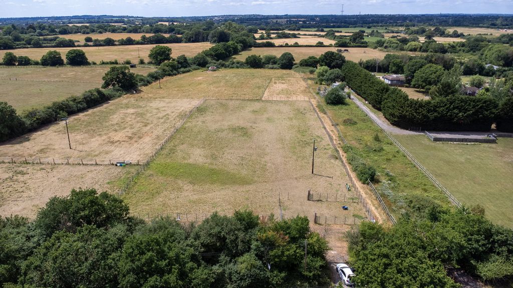 Property photo 2 of 6