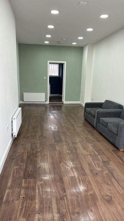 Property photo 2 of 2 Internal